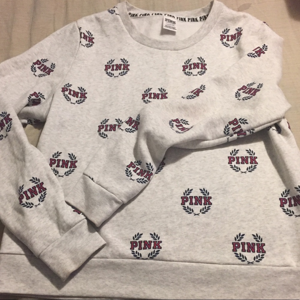 VS sweater